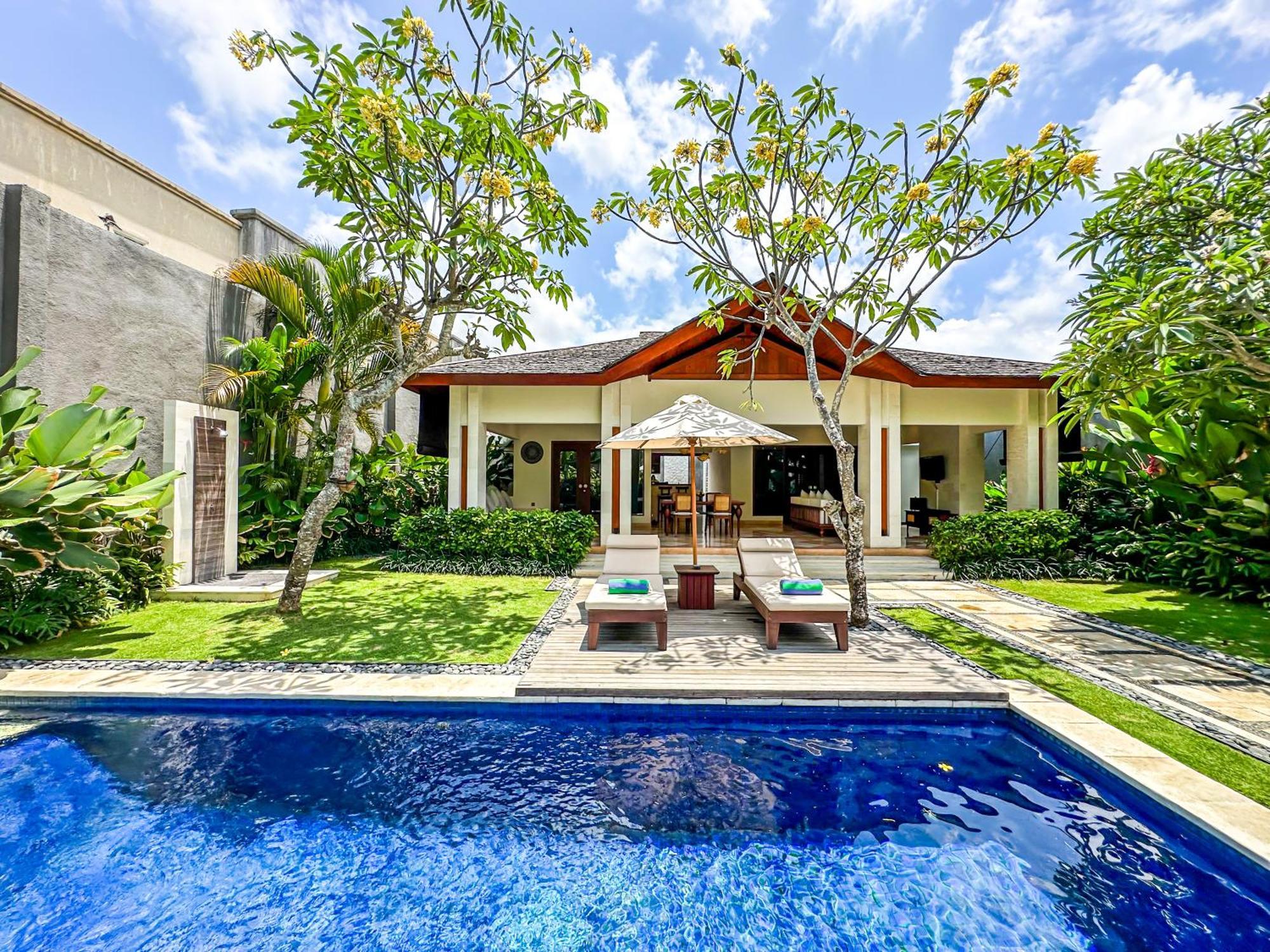 Ghana Villa Seminyak By Pramana Villas Extérieur photo
